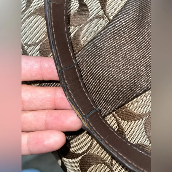 COACH Preowned Handbag F28503 Signature Stripe 12cm Devin shoulder tote bag - Picture 4 of 11